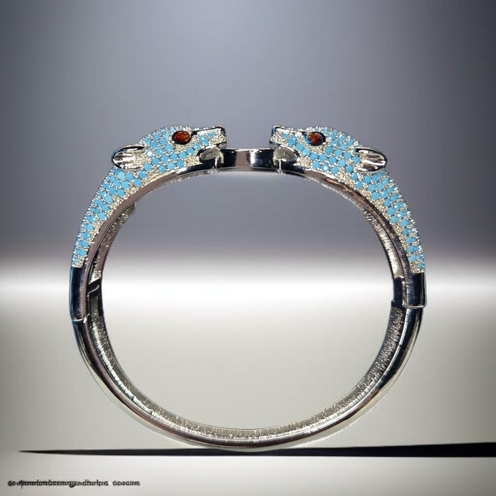 Luxury Silver Plated Chunky Duo Panther Head Doorknocker Crystal Bracelet - Picture 2 of 8